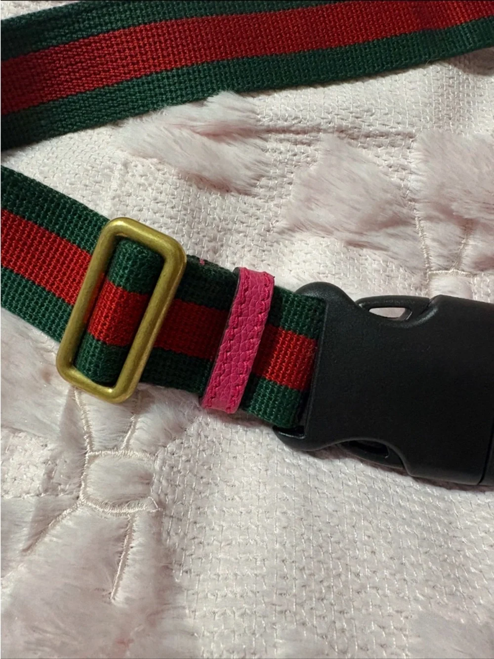 Gucci bumbag/belt bag leather with adjustable strap! Like new! - Picture 3 of 5